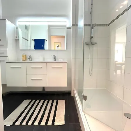 Apartment Le Navigateur - Wifi And 1 Private Parking Space Toulon